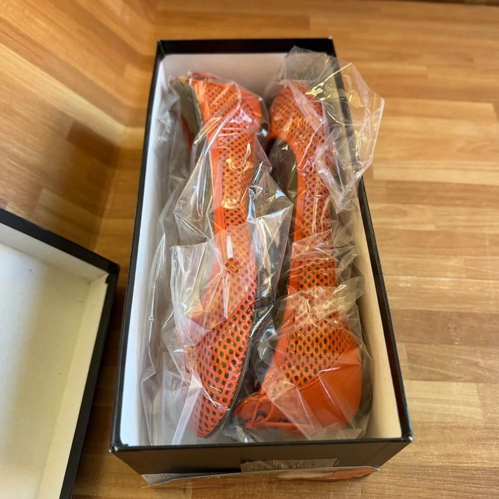 Quorra  flats, modern red color, size 8.5 
Italian leather - Picture 10 of 15